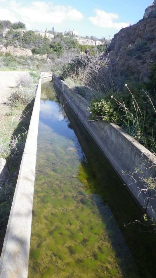 2019-02-03 12 Walk 16 Irrigation Canal.JPG