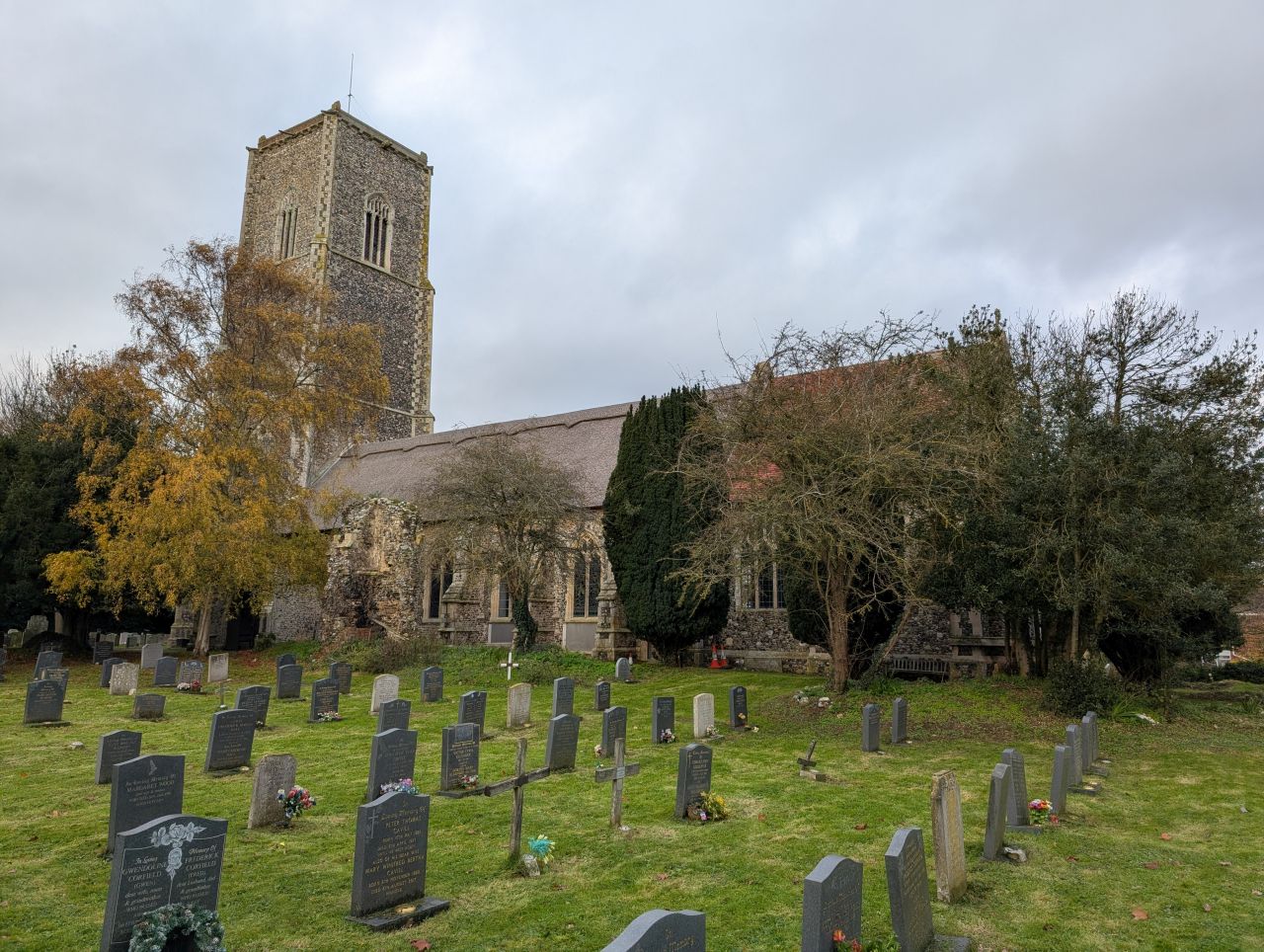 2025-11-27 02 Kessingland Saint Edmund.jpg