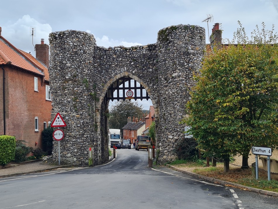 2023-09-21 43 Castle Acre and Priory.jpg