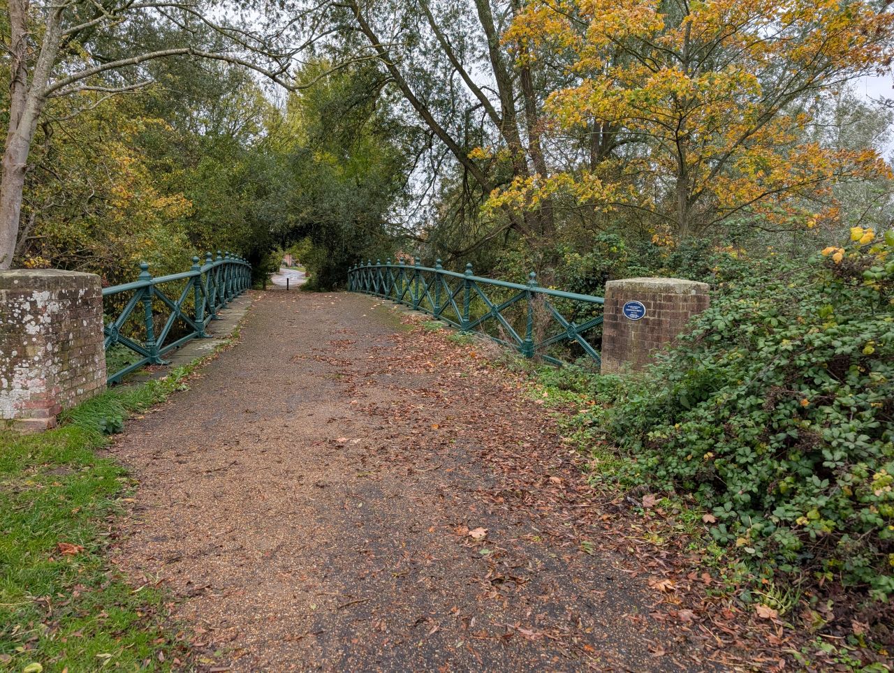 2025-10-25 01 Angles Way.jpg