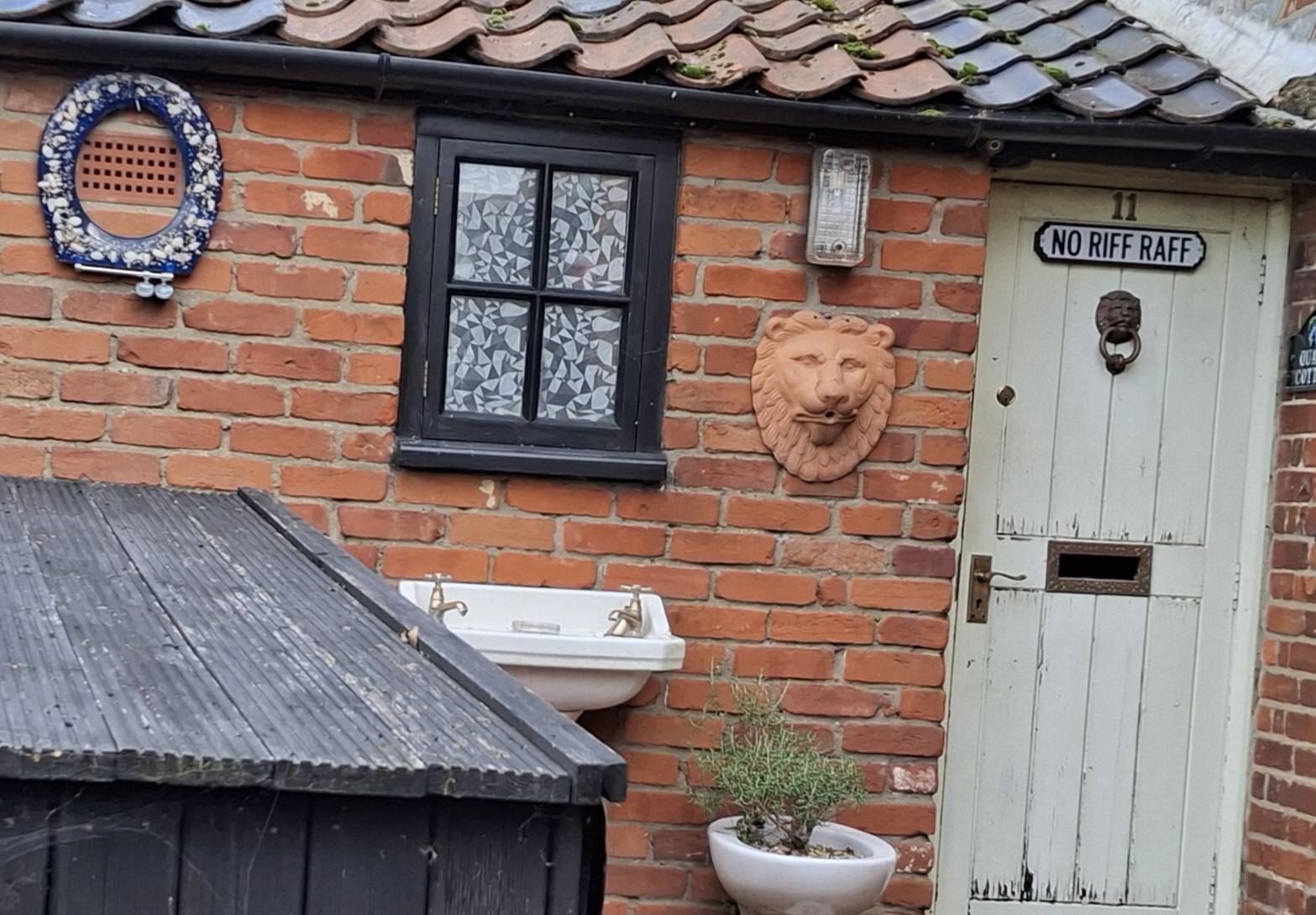 2025-10-25 18 Angles Way.jpg