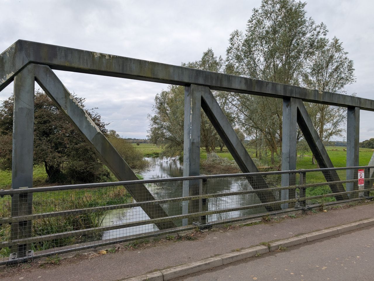 2025-10-18 41 Bus Walk - Harleston to Wortwell Station Farm.jpg