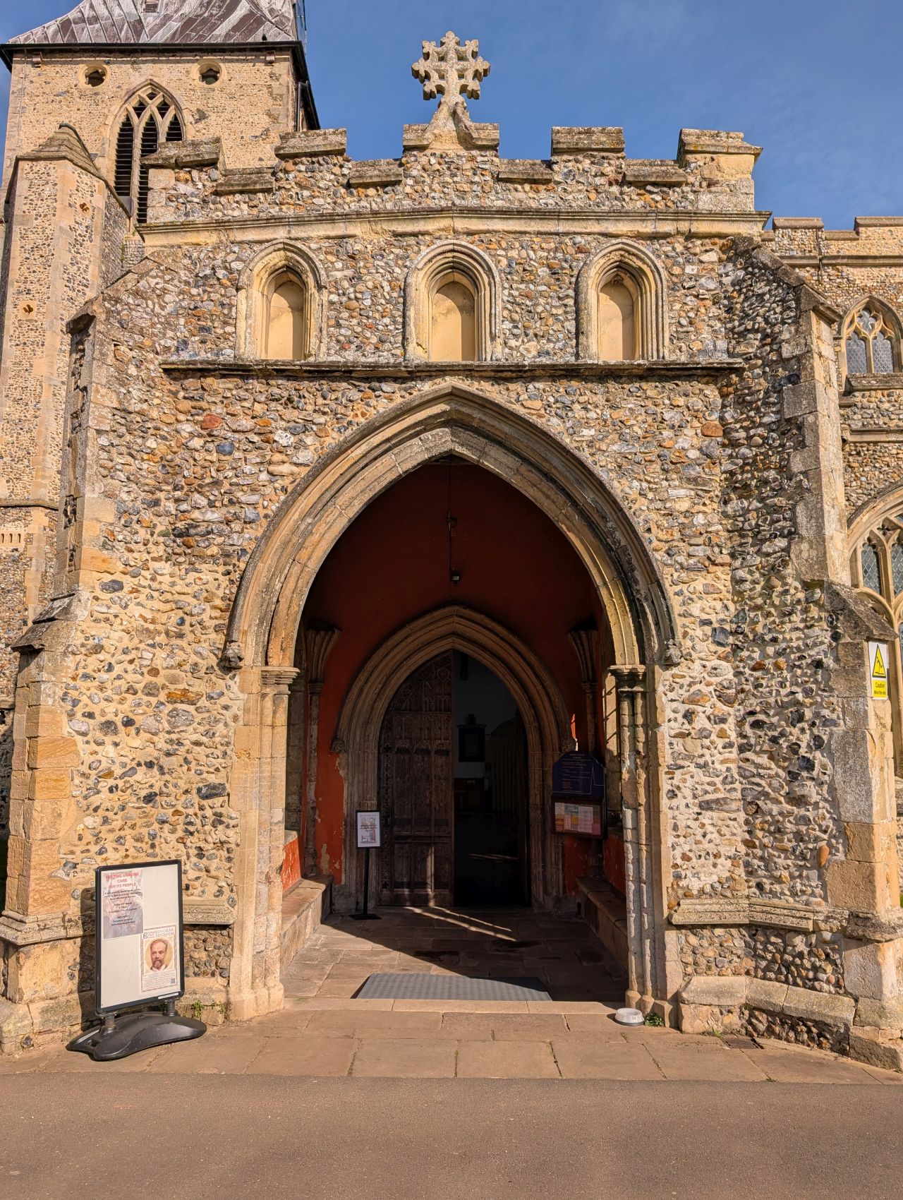 2026-03-21 10 Hadleigh Heath and Hadleigh.jpg