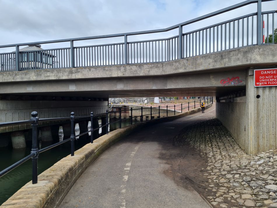 2022-07-06 17 Normanston Park and Oulton Marshes.jpg