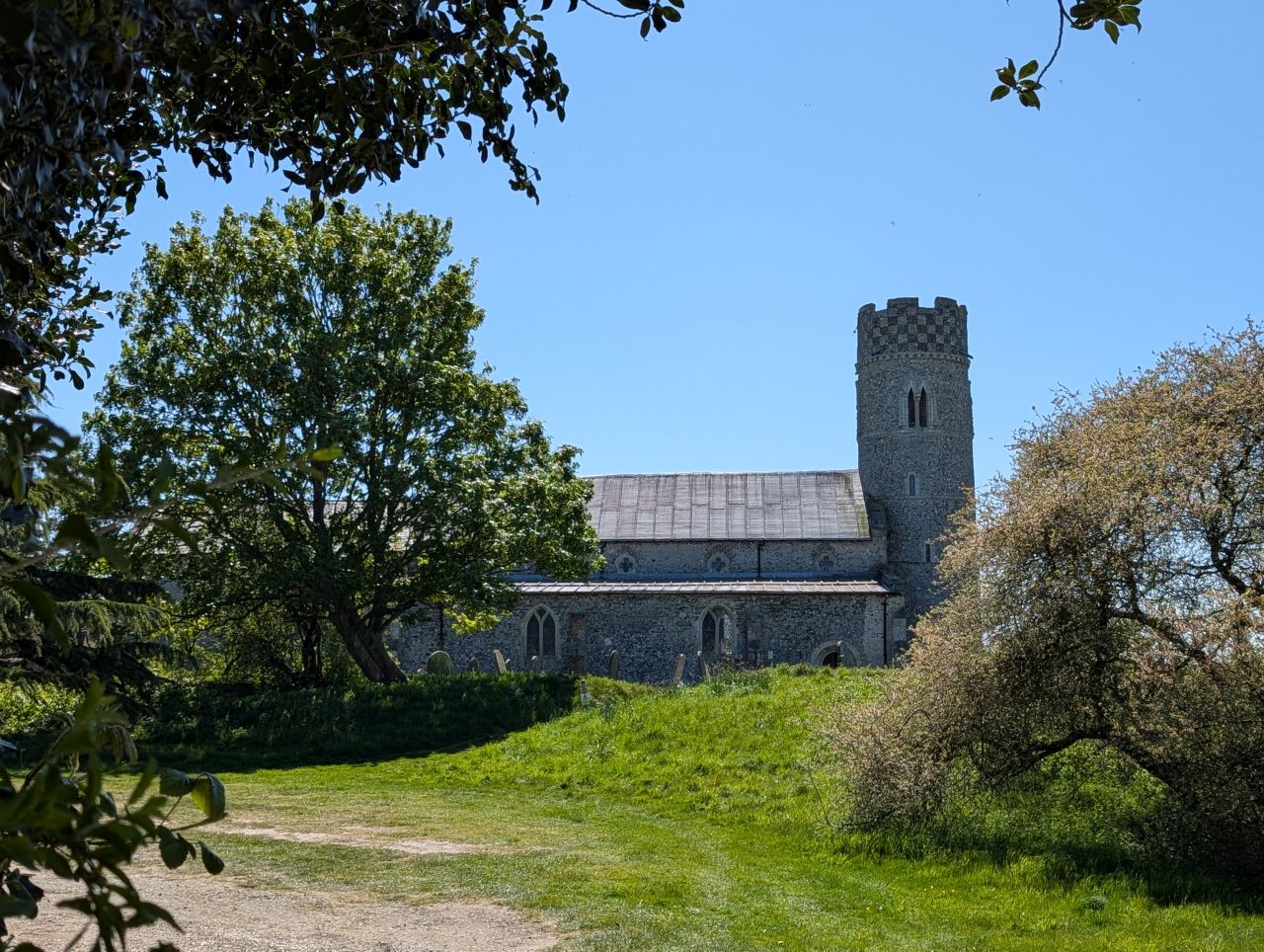 2026-04-22 12 Haddiscoe Saint Mary.jpg