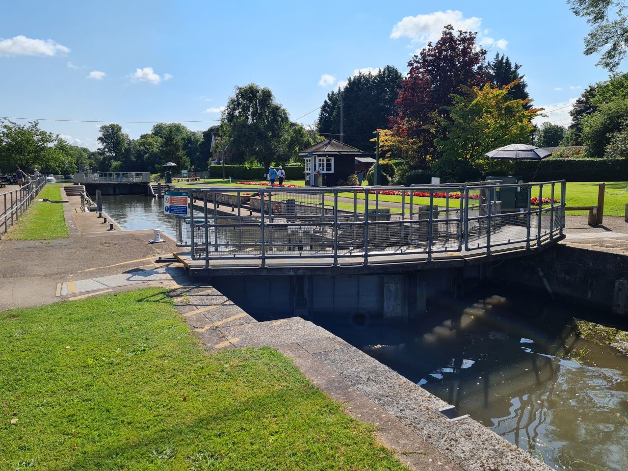 2024-07-27 20 Addlestone Chertsey Walton Thames Path.jpg