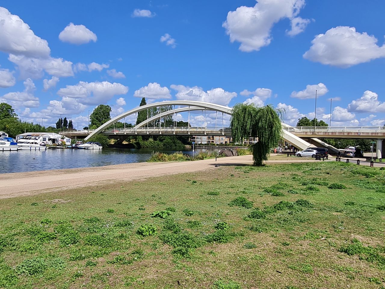 2024-07-27 29 Addlestone Chertsey Walton Thames Path.jpg