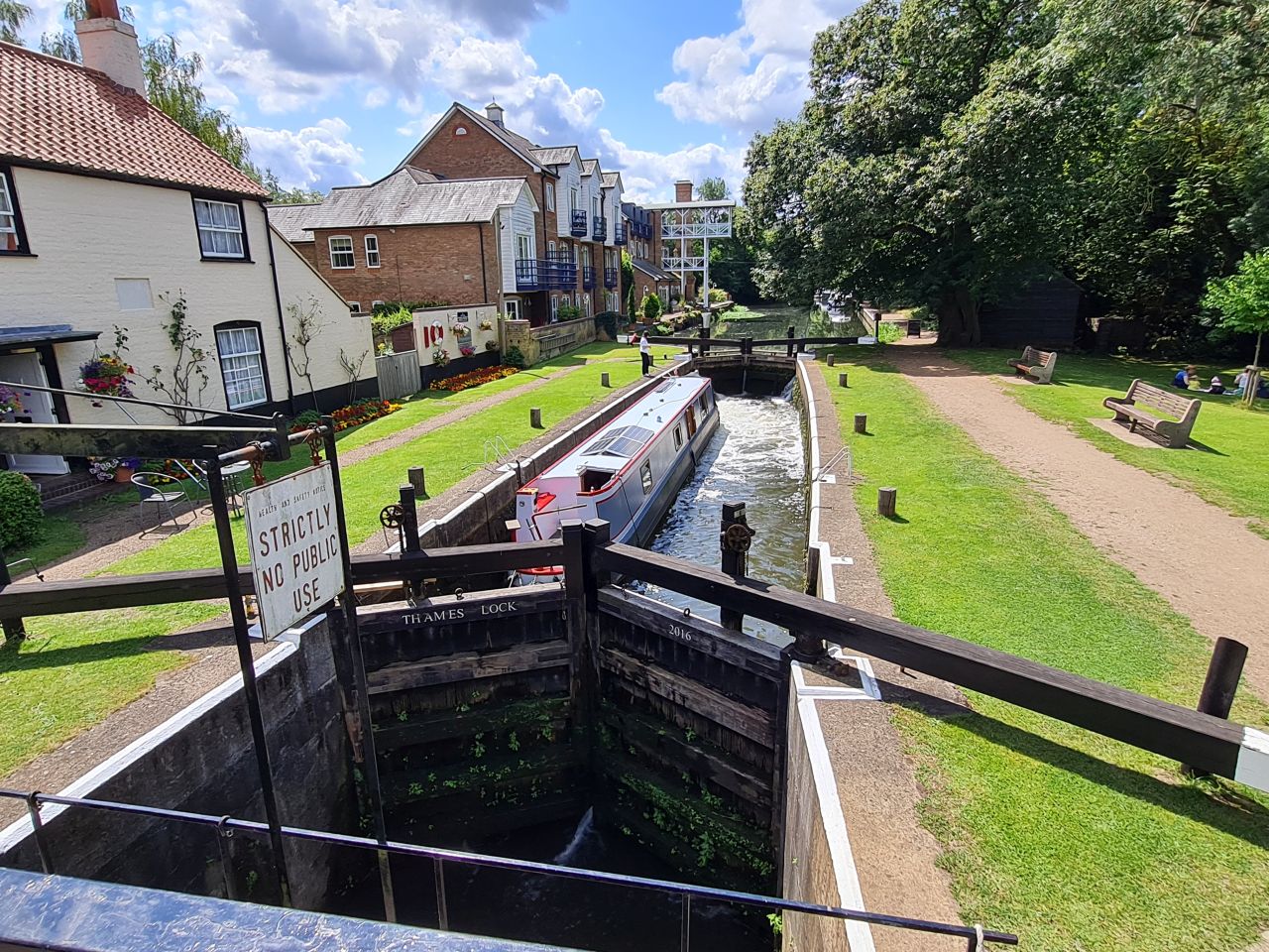 2024-07-27 40 Addlestone Chertsey Walton Thames Path.jpg