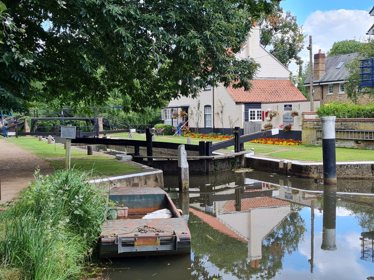 2024-07-27 44 Addlestone Chertsey Walton Thames Path.jpg