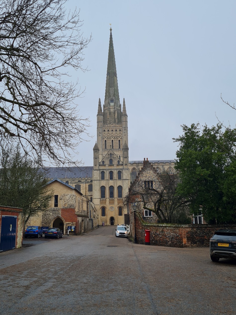 2021-12-14 19 Norwich Cathedral.jpg