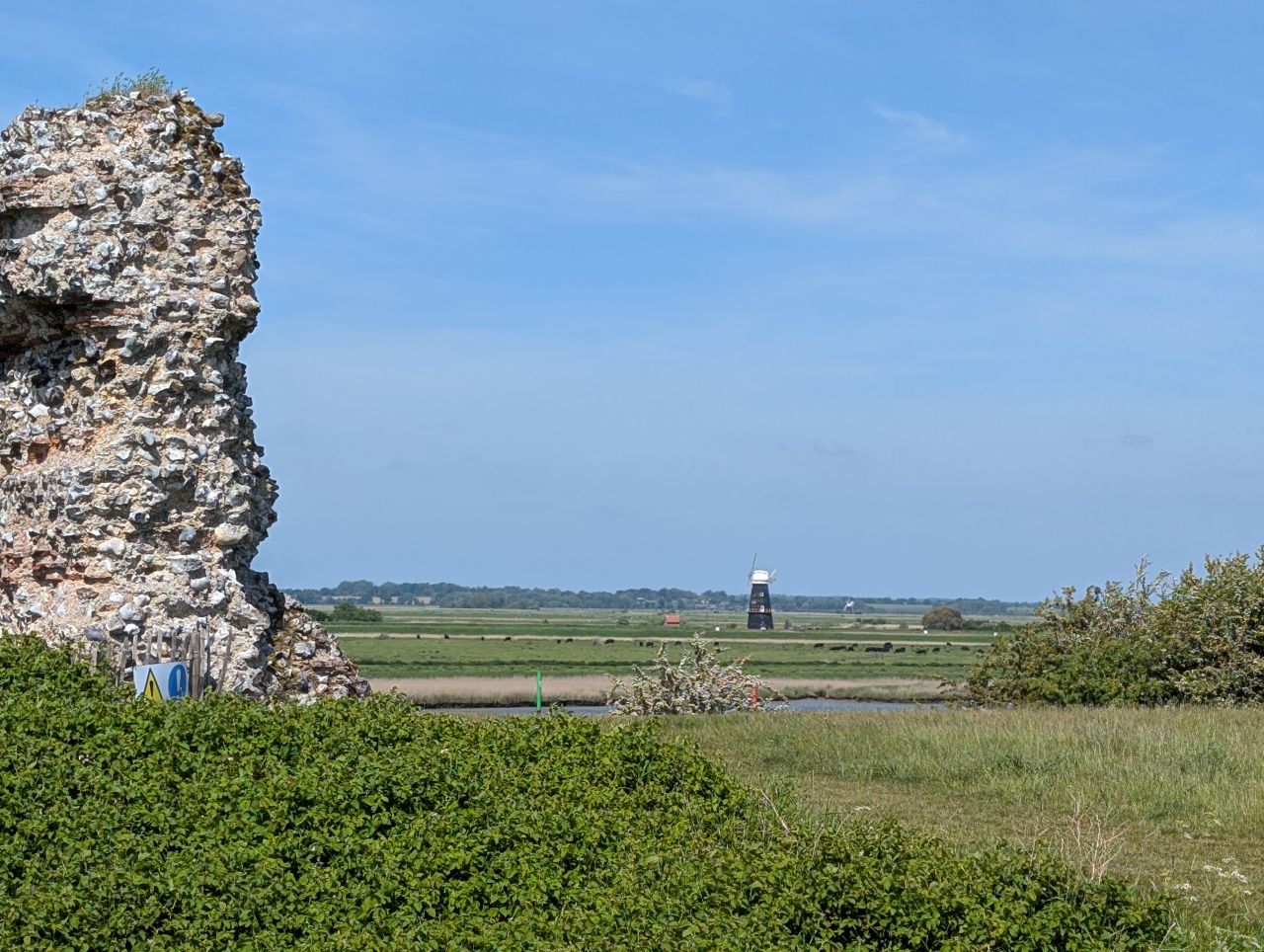 2026-05-22 01 Burgh Castle.jpg