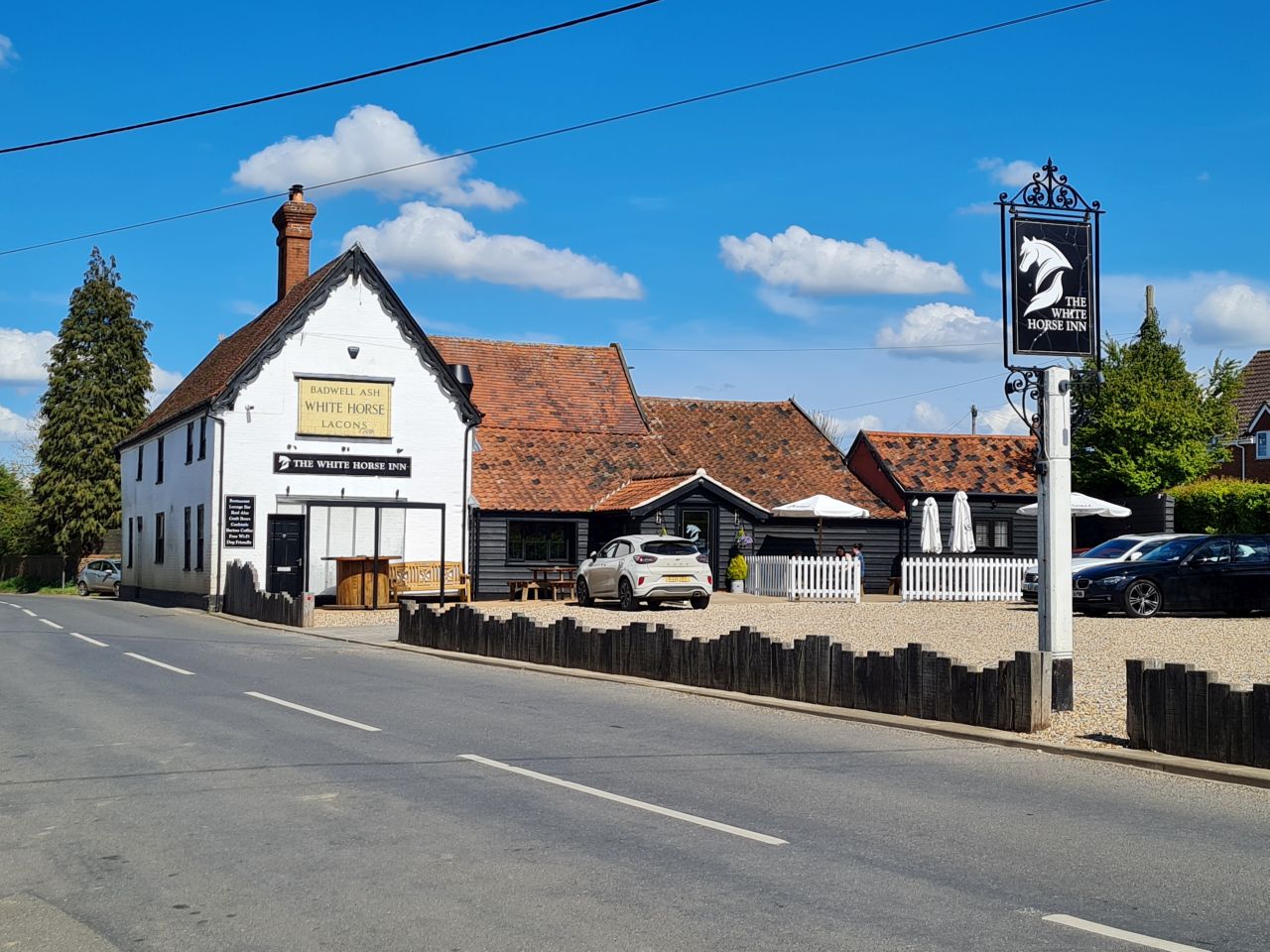 2025-04-17 41 Bradwell Ash White Horse.jpg