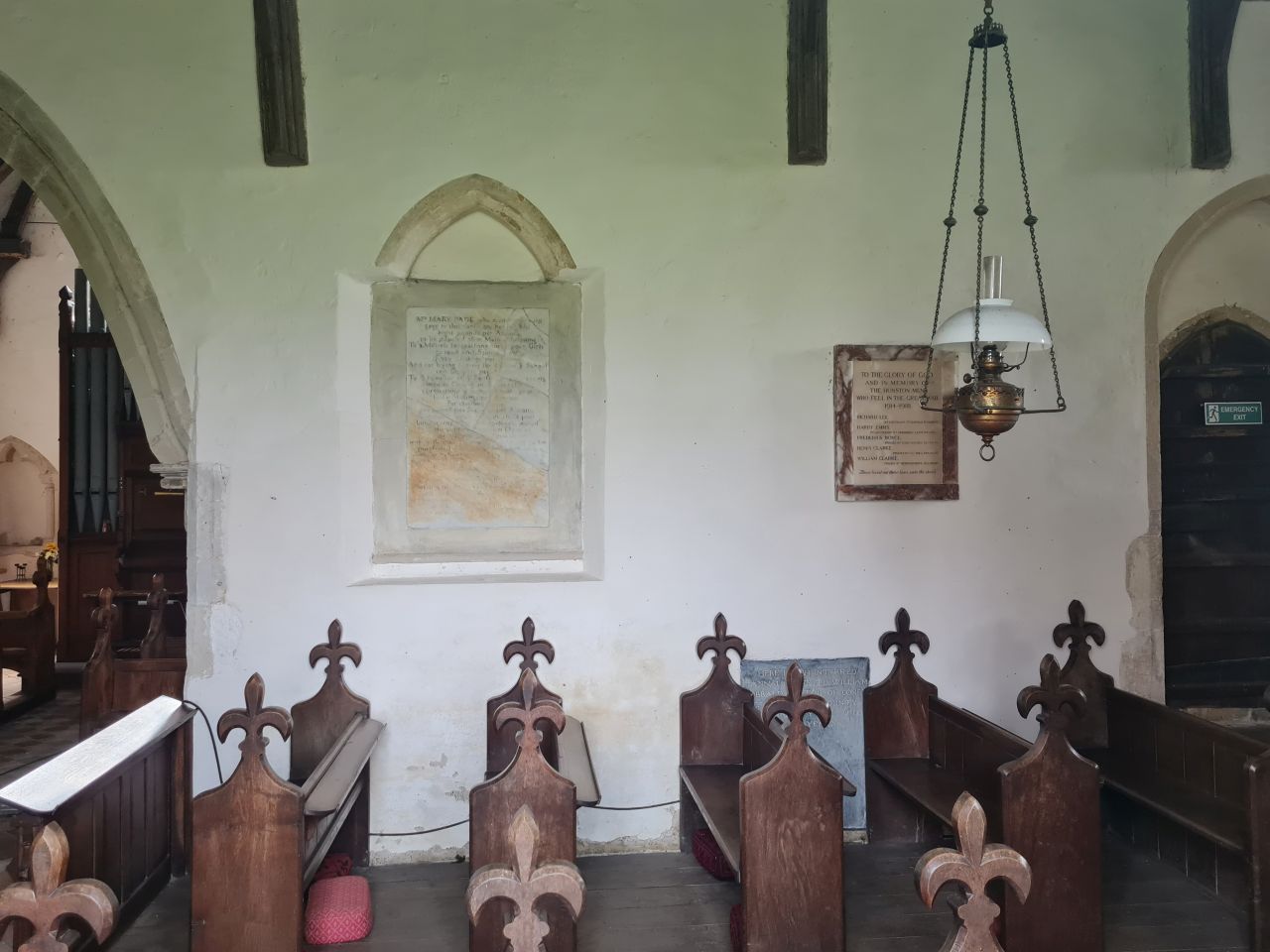 2025-04-19 16 Hunston Saint Michael.jpg